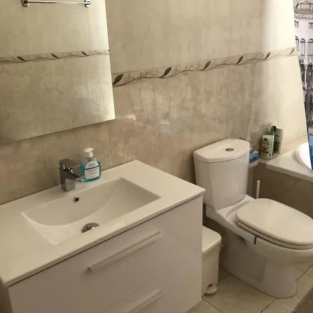 Villa Nissi 28 *